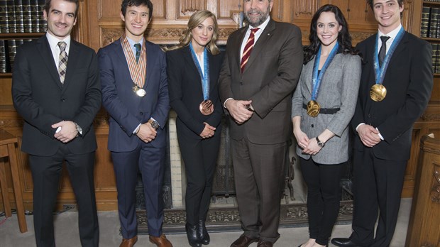 Matthew Dubé rencontre l'élite du patinage artistique canadien